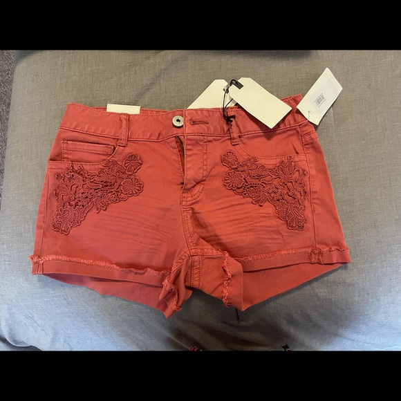 Vanilla start shorts. Mid rise 3” shortie - Picture 1 of 2